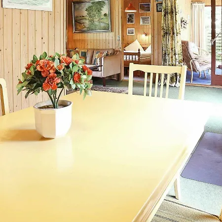 Holiday home Two-bedroom In Ulfborg 4